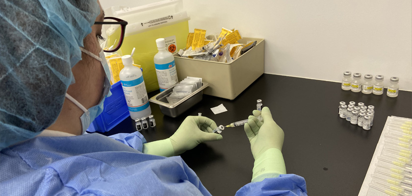 Preparation des vaccins contre la COVID-19